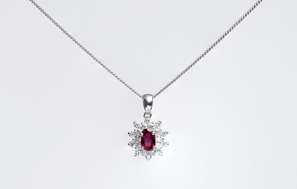 PtルビーペンダントネックレスR ０.5Ct D0.4Ct
