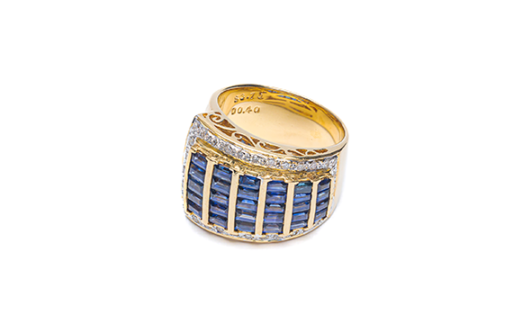 K18サファイヤリング　S 3.70Ct