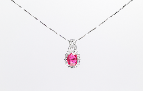 Pt 非加熱ルビーネックレス　R 2.848Ct D 0.73