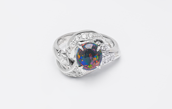プラチナ　ブラックオパールリング　OP 1.28Ct D 0.37CT