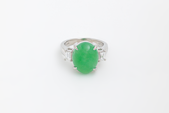プラチナ　ヒスイリング　J 7.85Ct D 0.39Ct