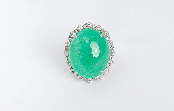 プラチナ　エメラルドリング　E  23.81Ct D 1.43Ct